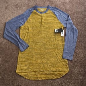 Men’s raglan tee